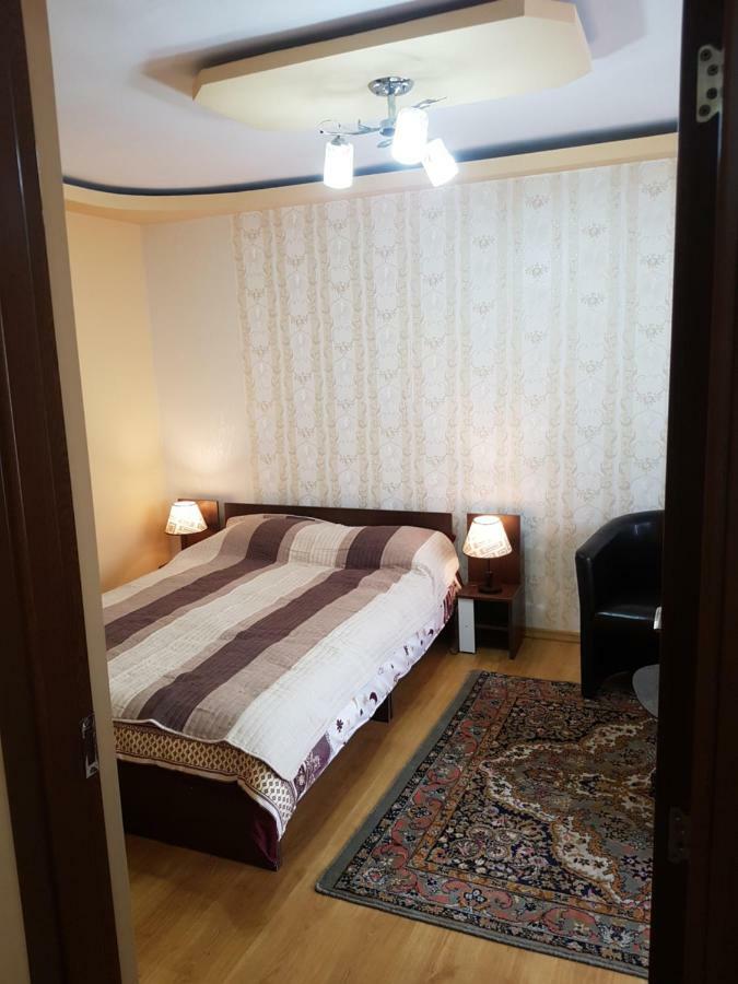 Apartament Near Center Petroszany Zewnętrze zdjęcie
